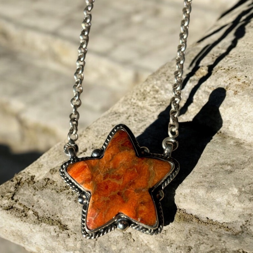 Carnelian or Agate Star And 925 Sterling Silver Pendant NWOT